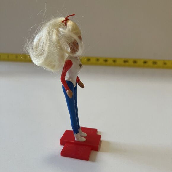 RARE Barbie Olympics Vintage Original Mattel Barbie Olympian Happy Meal Toy - Picture 4 of 6